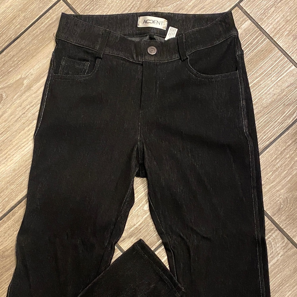 Women's Classic Black Jeggings